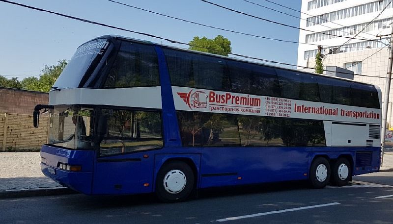 Автобус Neoplan Донецк - Крым 2 BusPremium вид сбоку
